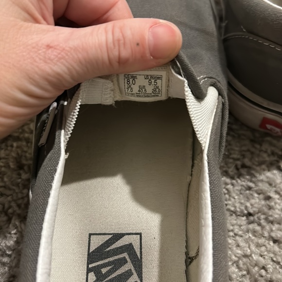 Slip on grey Vans, Women’s 9.5/Men’s 8 - Picture 4 of 5